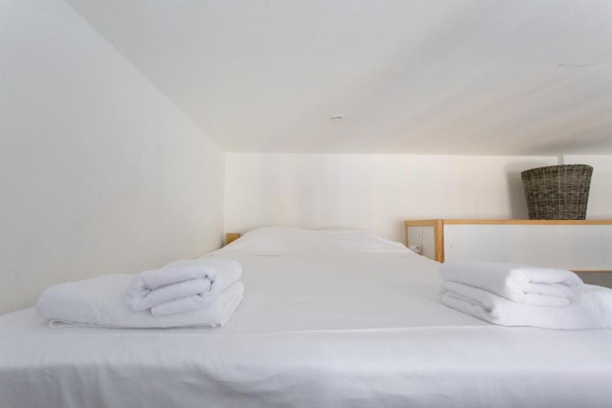 Gioa- Avec Balcon, Place Garibaldi -paillon Appartamento