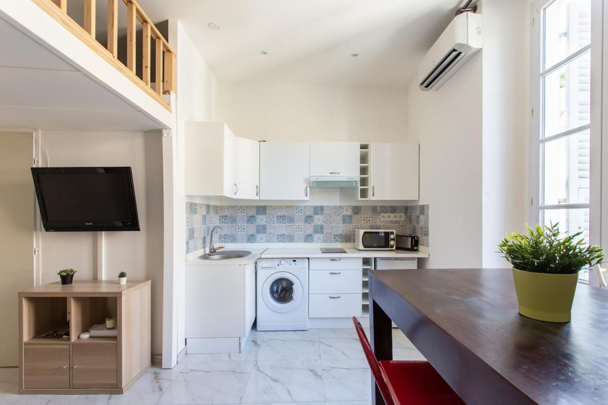 Appartamento Gioa- Avec Balcon, Place Garibaldi -paillon *